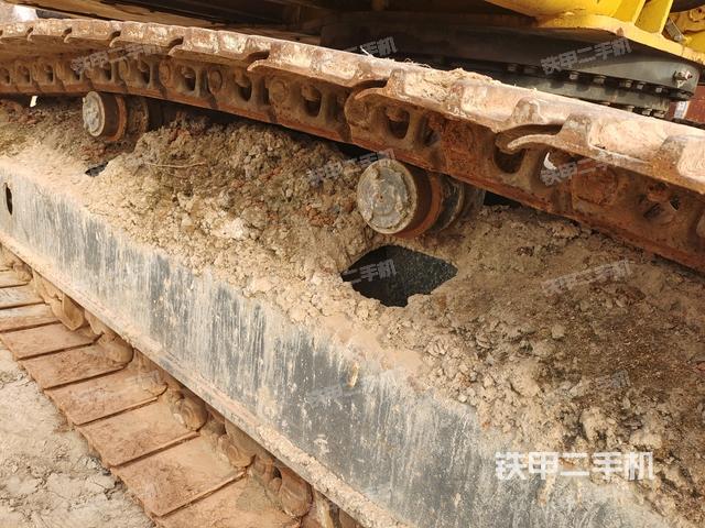 左驅(qū)動(dòng)輪（行走機(jī)構(gòu)）