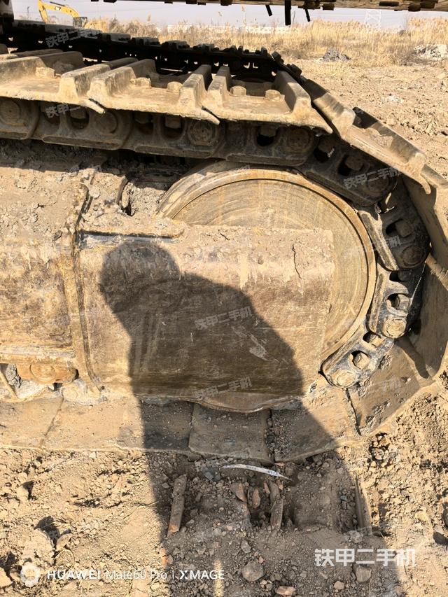 左驅(qū)動(dòng)輪（行走機(jī)構(gòu)）