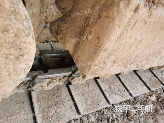 铲斗45度(工作和回转装置) 铲斗45度(工作和回转装置)