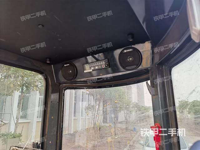 后窗玻璃角標(biāo)（駕駛室部分）