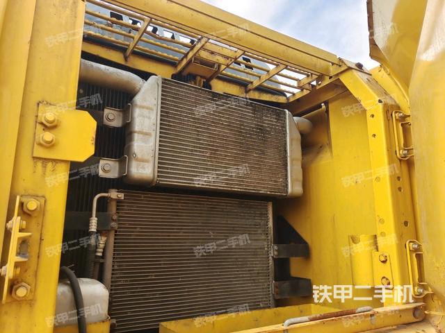 散熱器正面（大件艙室）