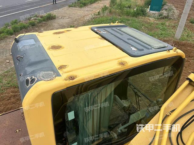 驾驶室顶部（整机外观）