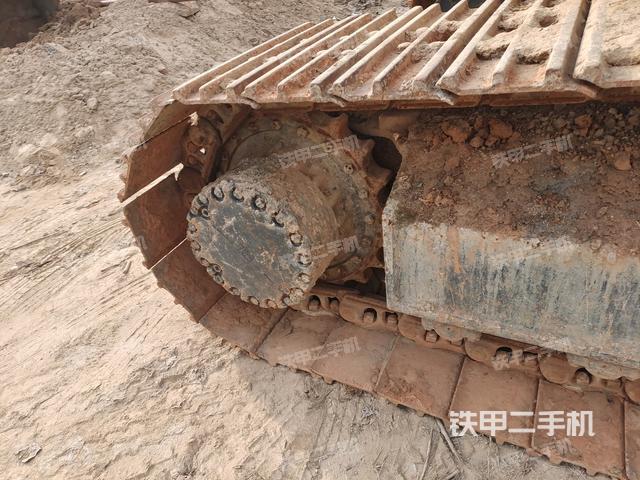 左側(cè)行走馬達(dá)蓋板（行走機(jī)構(gòu)）