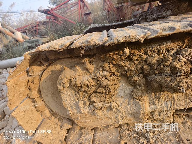 单侧履带整体（整机外观）