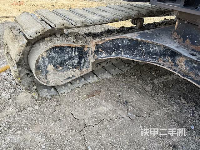 左側(cè)履帶整體?（行走機(jī)構(gòu)）