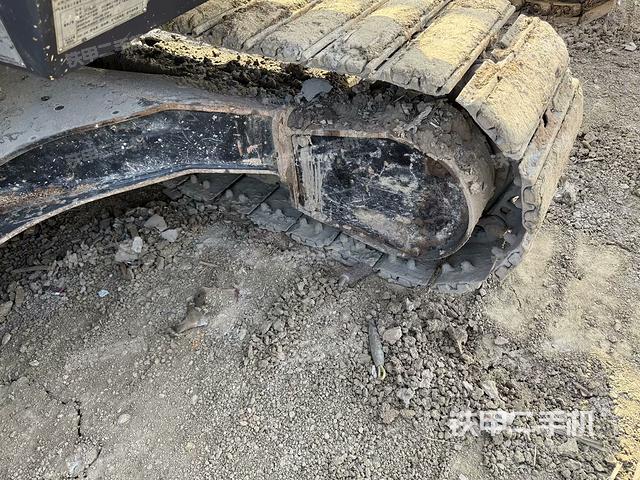 左導(dǎo)向輪（行走機(jī)構(gòu)）