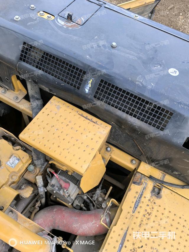氣門室蓋螺絲特寫(上車部件) 氣門室蓋螺絲特寫(上車部件)