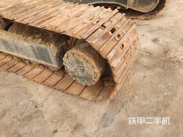 右驅(qū)動(dòng)輪（行走機(jī)構(gòu)）