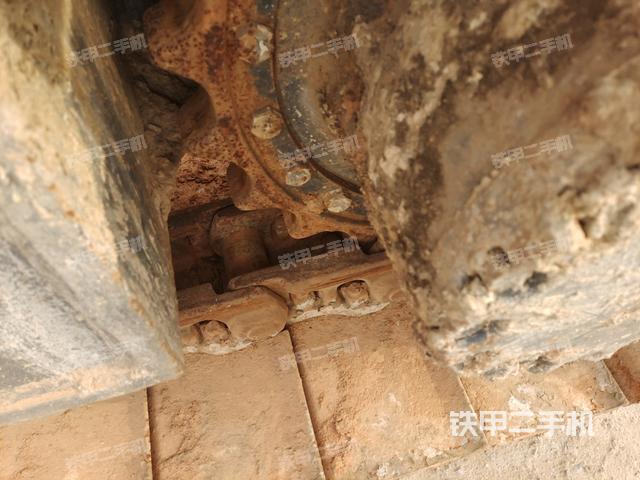 右側(cè)履帶整體（行走機(jī)構(gòu)）