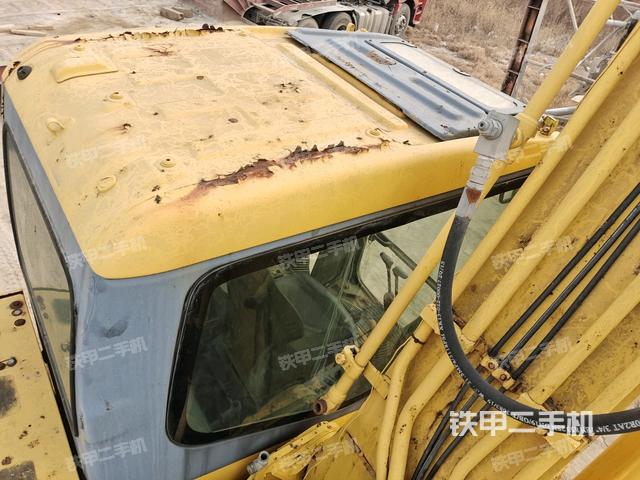 大臂背部俯視（工作和回轉(zhuǎn)裝置）