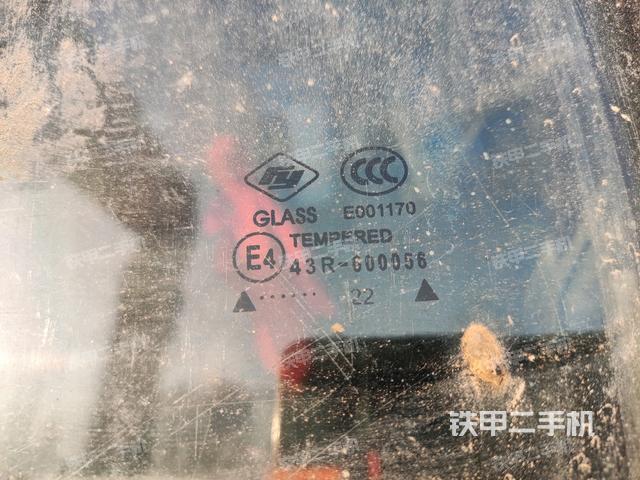 后窗玻璃角標(biāo)(駕駛室部分) 后窗玻璃角標(biāo)(駕駛室部分)