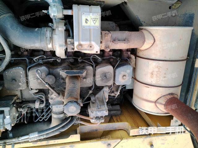 氣門室蓋螺絲特寫（上車部件）