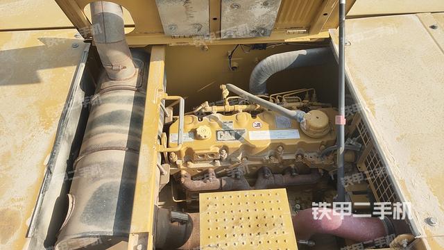 發(fā)動(dòng)機(jī)整體俯視(整機(jī)外觀) 發(fā)動(dòng)機(jī)整體俯視(整機(jī)外觀)