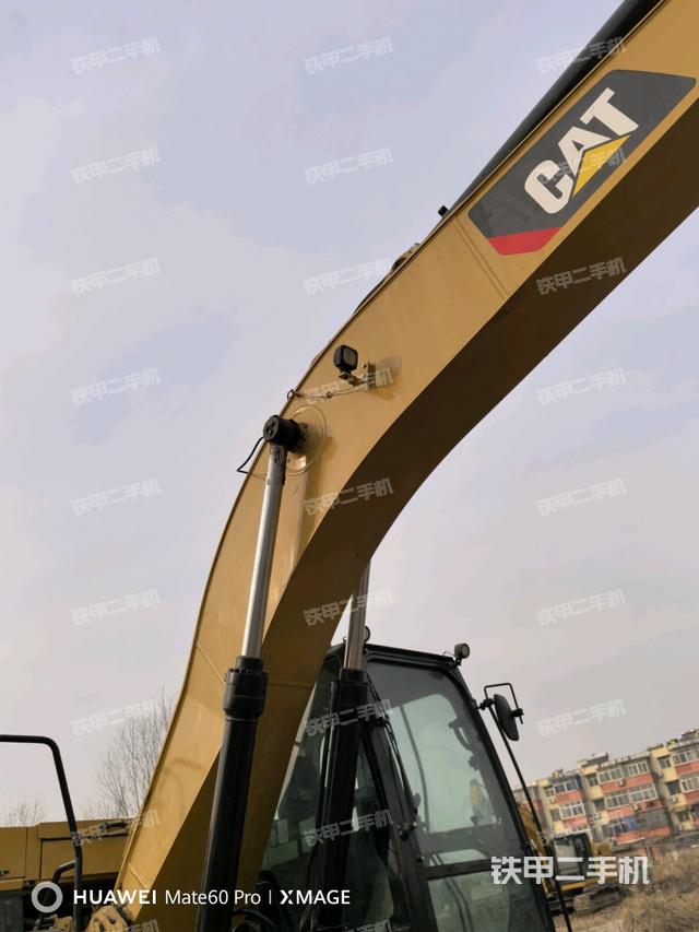 大臂整體?右側(cè)（工作和回轉(zhuǎn)裝置）