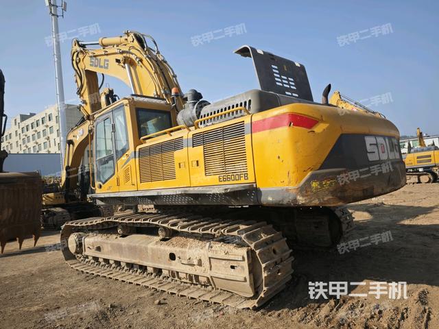 整機(jī)右后45°（整機(jī)外觀）