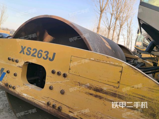 前輪右側(cè)減震塊連接及部件（壓路機前后車架）