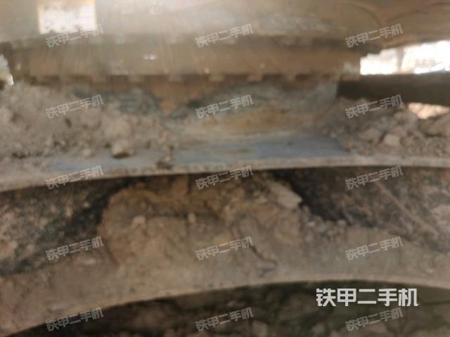 左驱动轮(行走机构) 左驱动轮(行走机构)