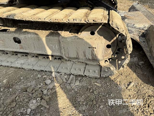 右側(cè)履帶整體?（行走機(jī)構(gòu)）