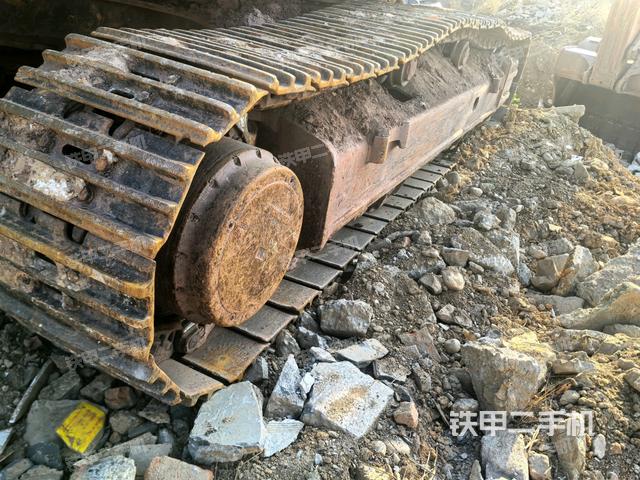 左側(cè)履帶整體?（行走機(jī)構(gòu)）