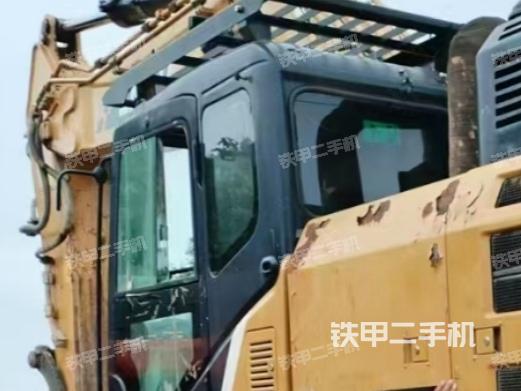 駕駛室整體（整機(jī)外觀）