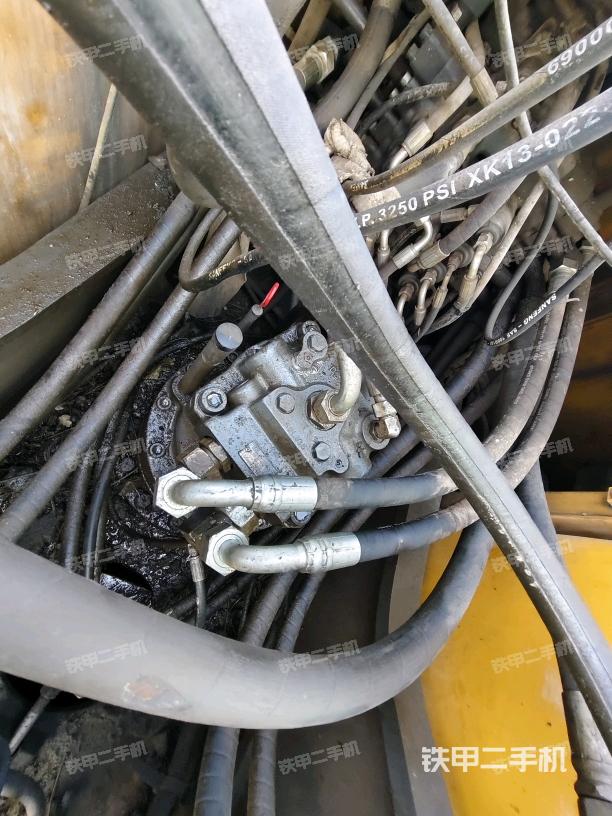 回轉(zhuǎn)馬達(dá)（上車(chē)部件）