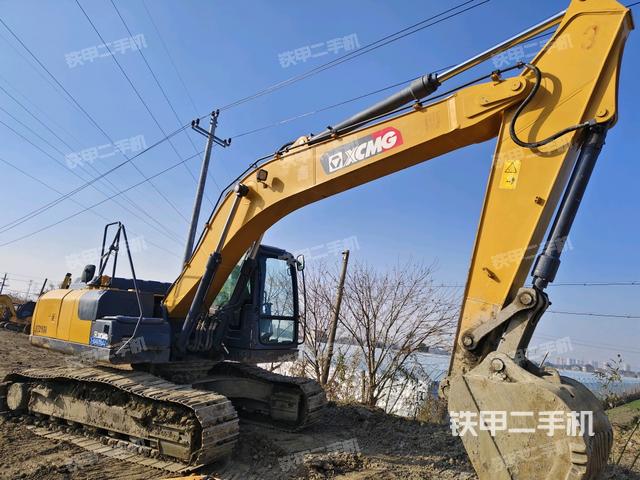 右前45(整機外觀) 右前45(整機外觀)
