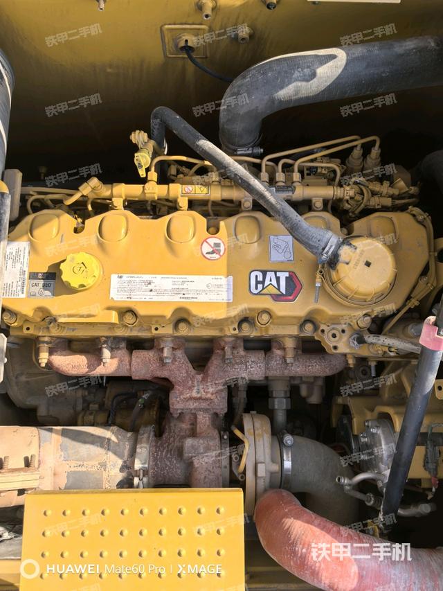 氣門室蓋螺絲特寫（上車部件）