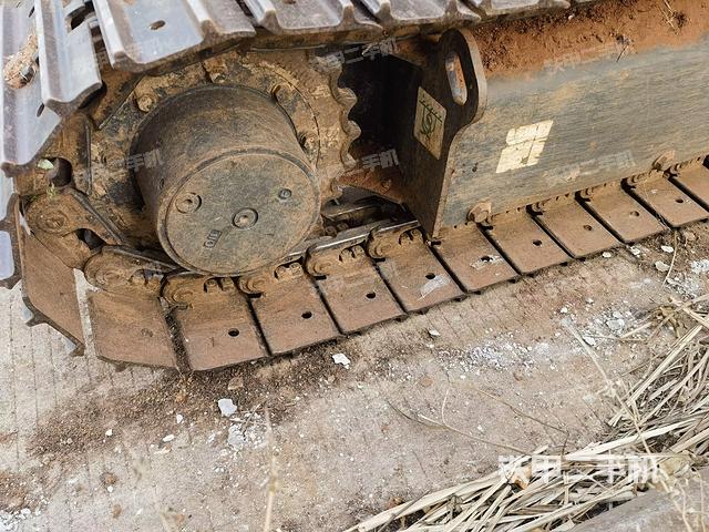 左驅(qū)動(dòng)輪（行走機(jī)構(gòu)）