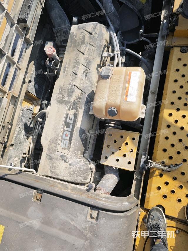 發(fā)動(dòng)機(jī)整體俯視（整機(jī)外觀）