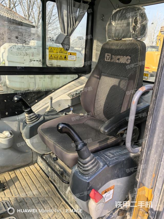 駕駛室整體（整機(jī)外觀）