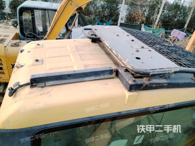 駕駛室頂部俯視（上車部件）