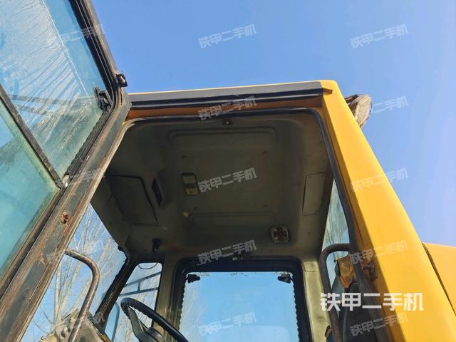 駕駛室外頂全景（壓路機(jī)駕駛室）