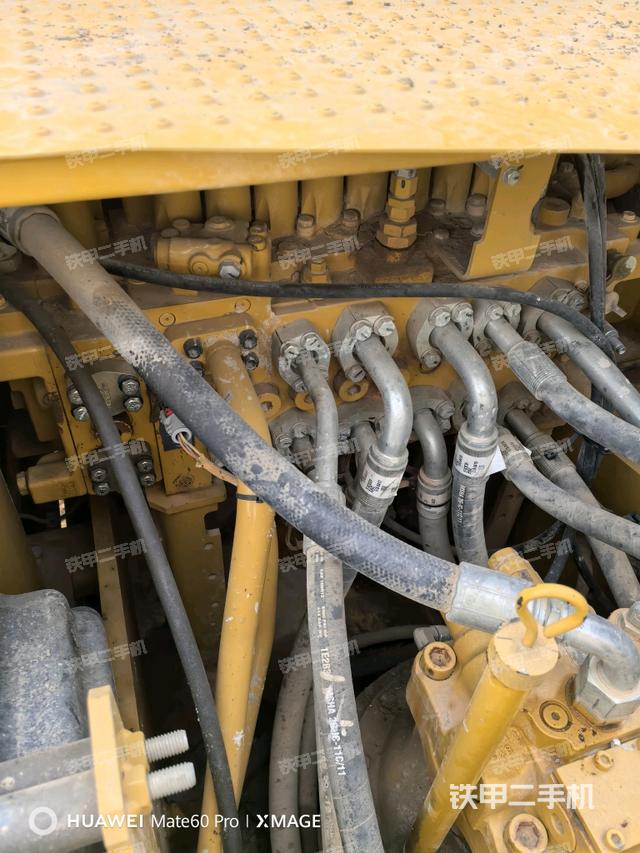 駕駛室頂部俯視（上車部件）