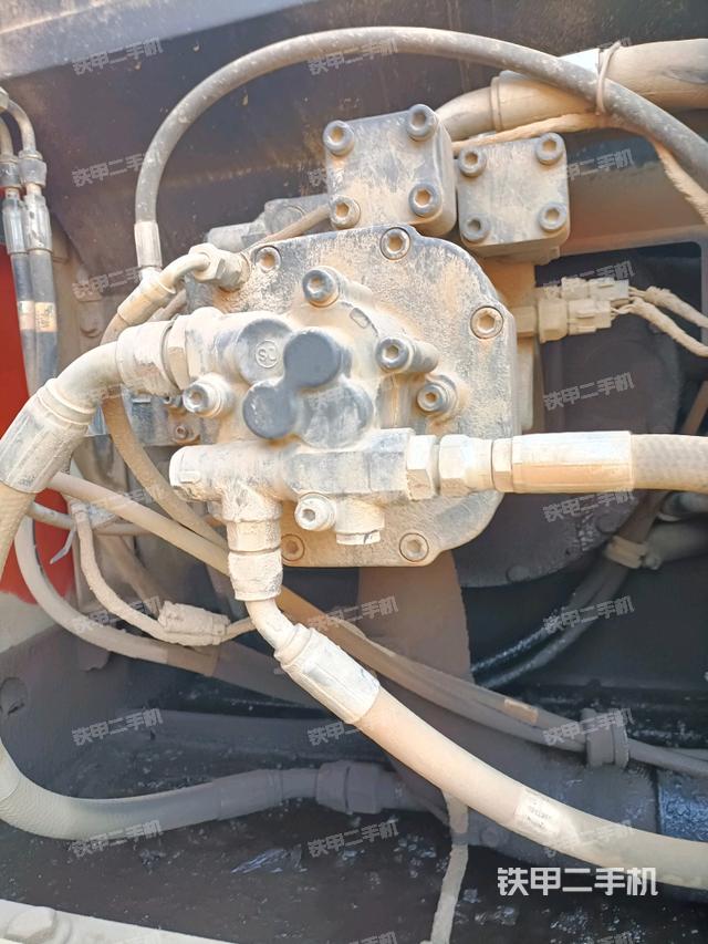 液压泵室（大件舱室）