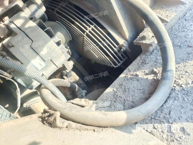風(fēng)扇及皮帶（壓路機(jī)發(fā)動(dòng)機(jī)艙）