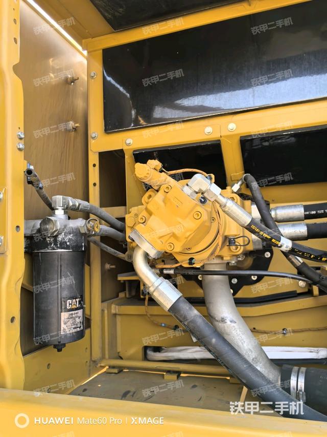 液壓泵斜45?右（大件艙室）