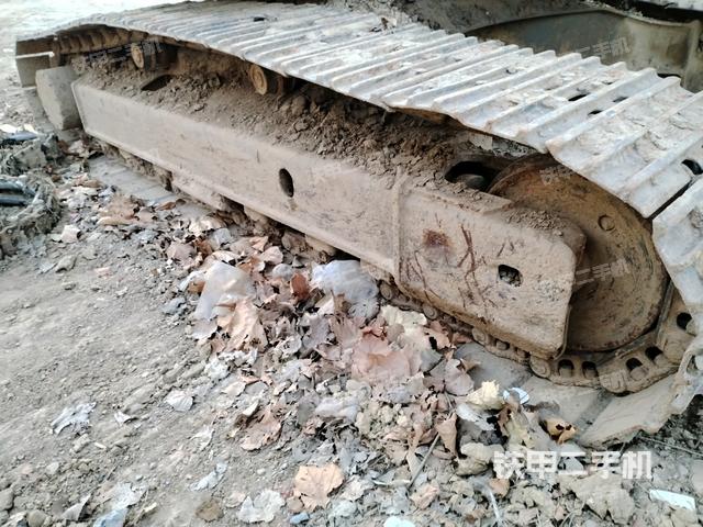 左側(cè)履帶整體?（行走機(jī)構(gòu)）