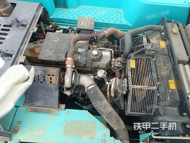 發(fā)動(dòng)機(jī)整體俯視(整機(jī)外觀) 發(fā)動(dòng)機(jī)整體俯視(整機(jī)外觀)