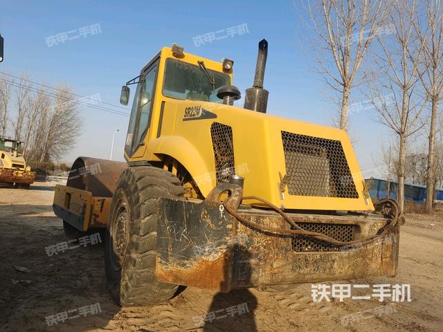 左后45°（壓路機(jī)整機(jī)外觀）