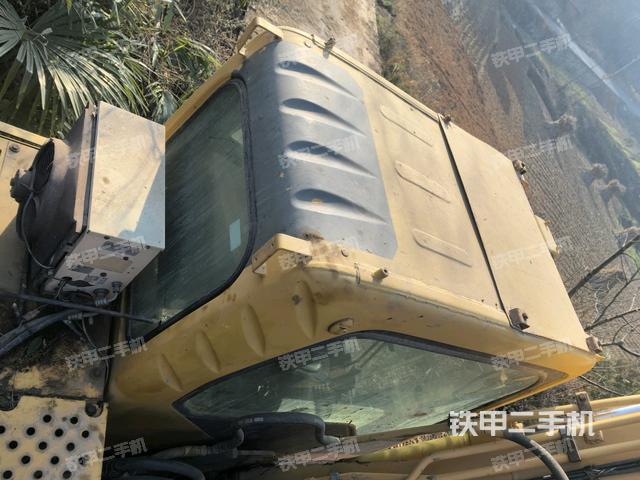 駕駛室頂部俯視（上車部件）