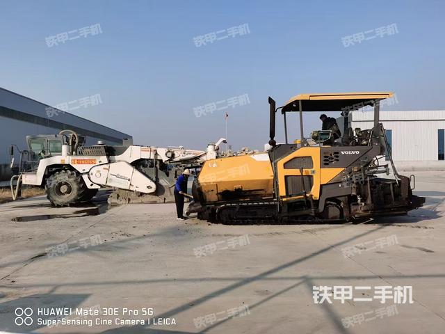 整機左側(cè)(設(shè)備外觀及核心部件) 整機左側(cè)(設(shè)備外觀及核心部件)