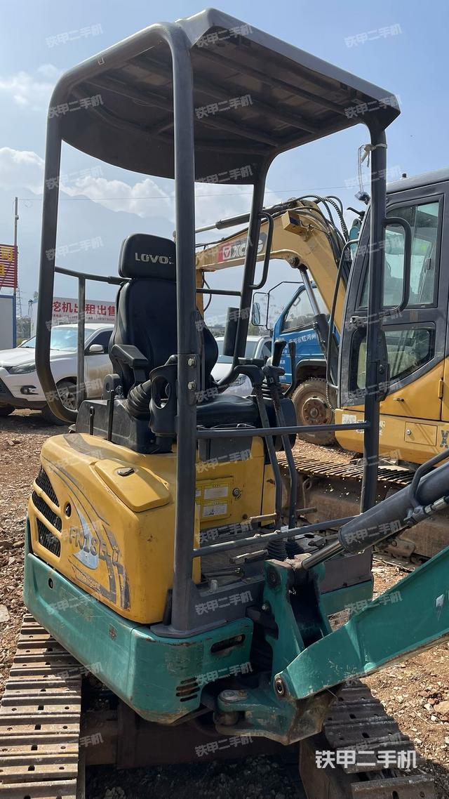 駕駛室整體（整機(jī)外觀）