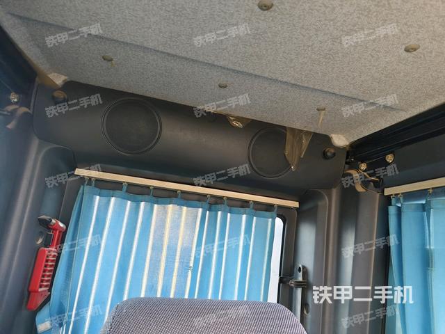 后窗玻璃角標(biāo)(駕駛室部分) 后窗玻璃角標(biāo)(駕駛室部分)