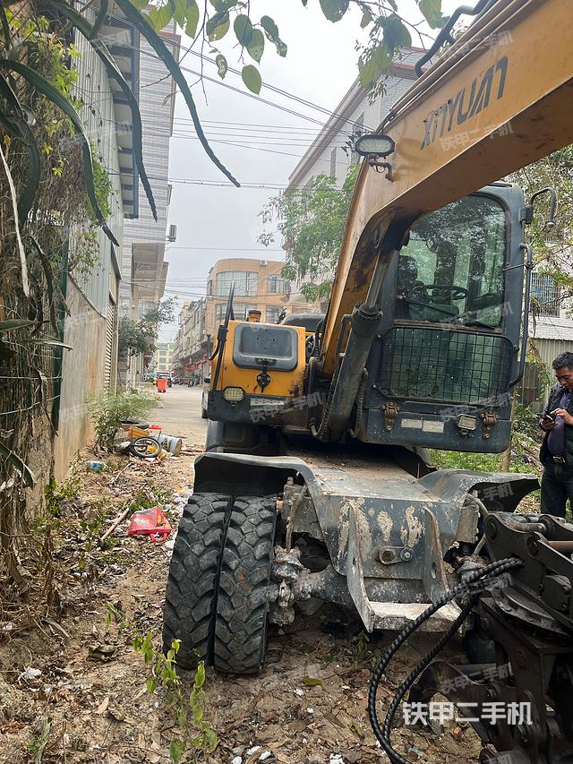 单侧履带整体（整机外观）