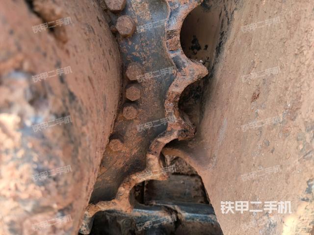 左導(dǎo)向輪（行走機(jī)構(gòu)）