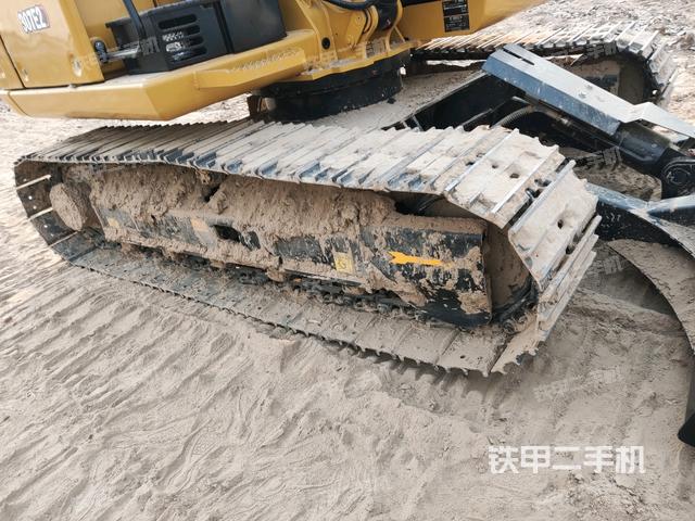 左側(cè)履帶整體?(行走機構(gòu)) 左側(cè)履帶整體?(行走機構(gòu))