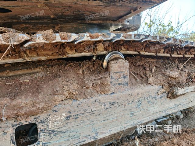 左驅(qū)動(dòng)輪（行走機(jī)構(gòu)）