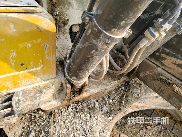 鏟斗45度(工作和回轉(zhuǎn)裝置) 鏟斗45度(工作和回轉(zhuǎn)裝置)