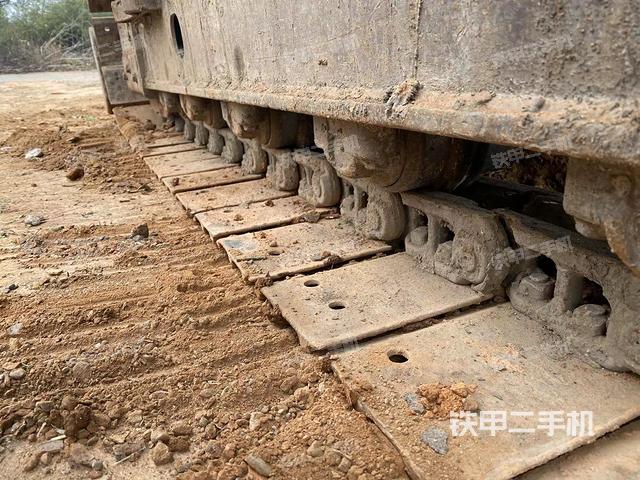 左托鏈輪和鏈筋（行走機(jī)構(gòu)）