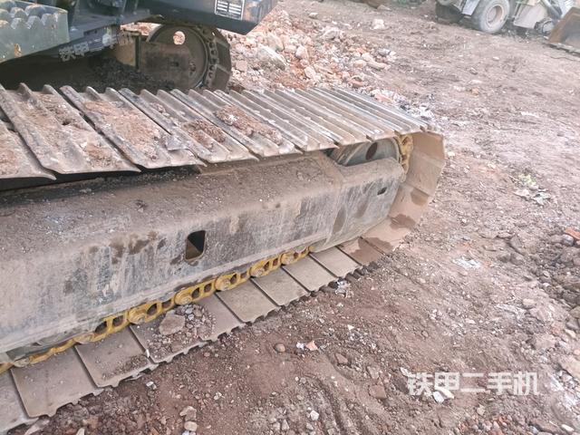 左側(cè)履帶整體?（行走機構(gòu)）